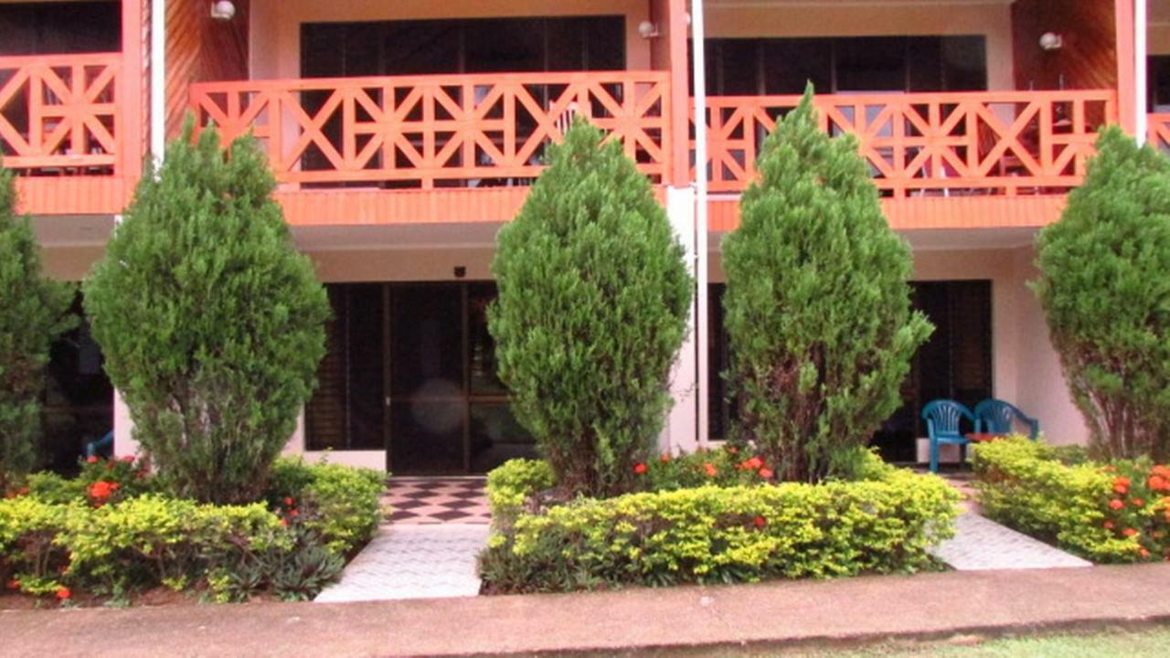 วายโลโล บีช รีสอร์ต Hotel นาดี ภายนอก รูปภาพ